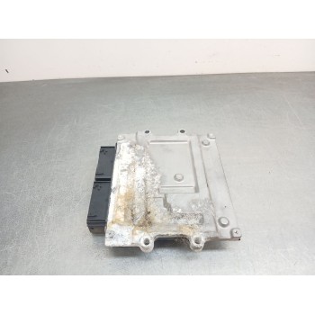 Recambio de centralita motor uce para volvo v40 hatchback (525) d2 referencia OEM IAM 31452623  