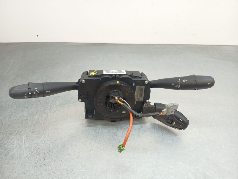 Recambio de mando multifuncion para peugeot 407 (6d_) 1.6 hdi 110 (6d9hzc, 6d9hyc) referencia OEM IAM 96473051xt  