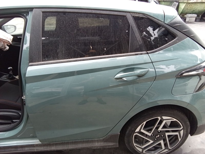 Recambio de puerta trasera izquierda para hyundai i20 iii (bc3, bi3) 1.2 referencia OEM IAM 77003Q0000  