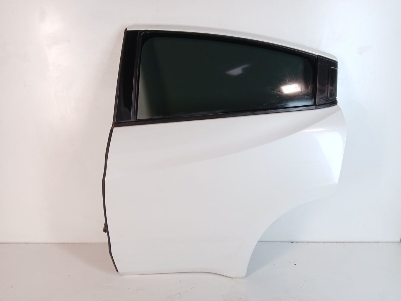 Recambio de puerta trasera izquierda para honda hr-v (ru) 1.5 (ru1) referencia OEM IAM 67550T8MG00ZZ  