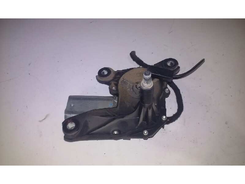 Recambio de motor limpia trasero para opel corsa c club referencia OEM IAM 09132802  VALEO