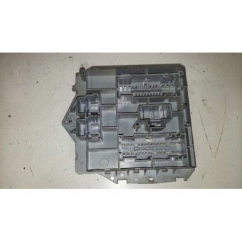 Recambio de caja reles / fusibles para fiat punto berlina (188) 1.3 jtd cat referencia OEM IAM 46835603  