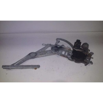 ELEVALUNAS DELANTERO DERECHO 3P 6 PINS