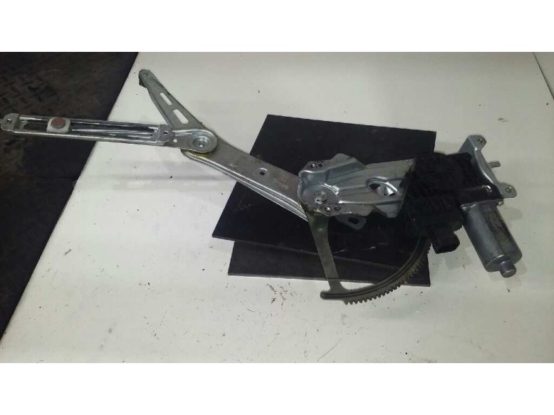 Recambio de elevalunas delantero izquierdo para opel zafira a blue line referencia OEM IAM  ELECTRICO 6 PINS