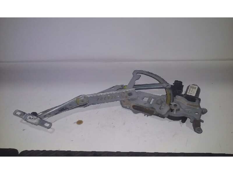 Recambio de elevalunas delantero izquierdo para opel corsa c club referencia OEM IAM  3P 6 PINS