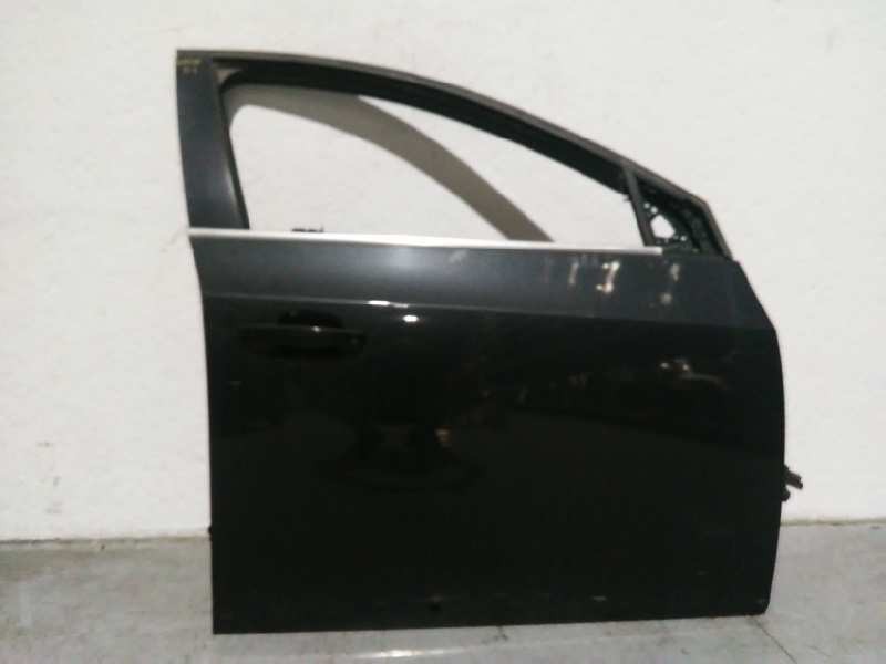 Recambio de puerta delantera derecha para chevrolet cruze ls+ referencia OEM IAM  GRIS CENIZA 