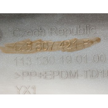 Recambio de paragolpes trasero para skoda octavia berlina (1z3) collection referencia OEM IAM 1Z5807421F PILOTOS ROTOS 2ºSERIE