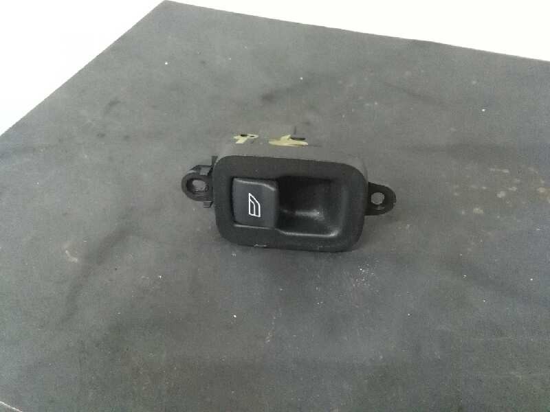 Recambio de mando elevalunas trasero izquierdo para volvo s40 berlina 2.0 d momentum referencia OEM IAM   