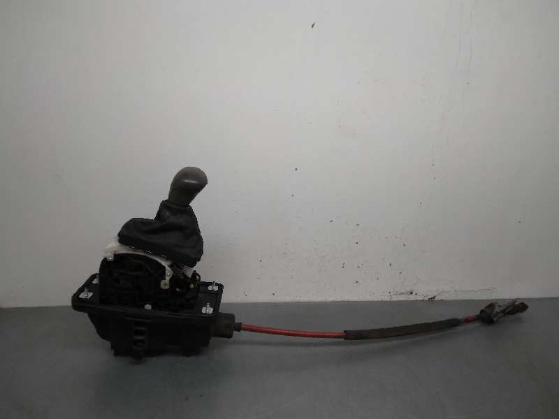 Recambio de palanca cambio para audi a6 berlina (4f2) 3.0 tdi quattro (165kw) referencia OEM IAM 4F0713081A  