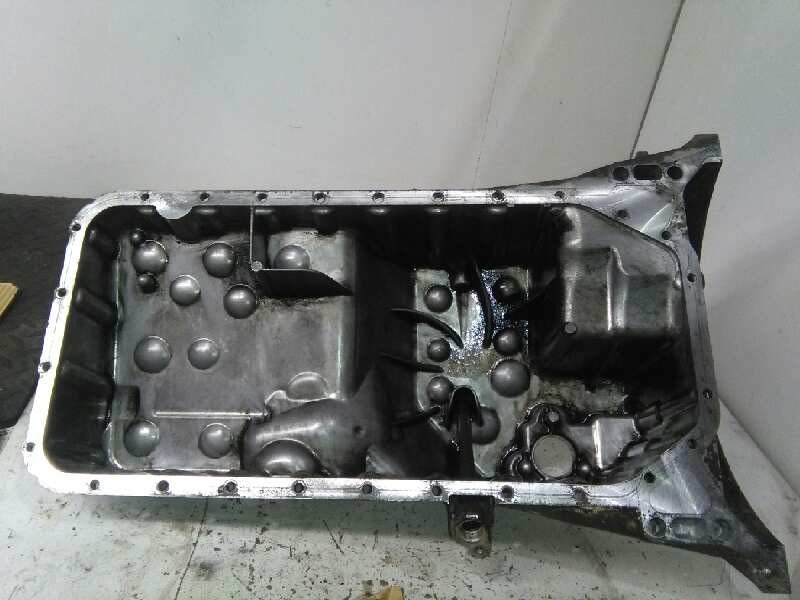 Recambio de carter para mercedes-benz sprinterii caja cerrada (desde 01.06) 2.1 cdi cat referencia OEM IAM R6460141802  