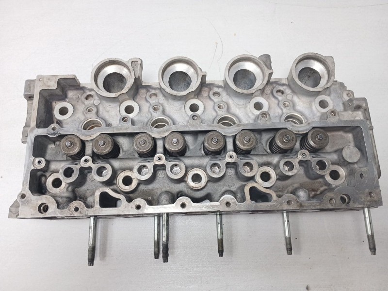 Recambio de culata para citroën c3 1.4 hdi exclusive referencia OEM IAM 9643477110  8hx