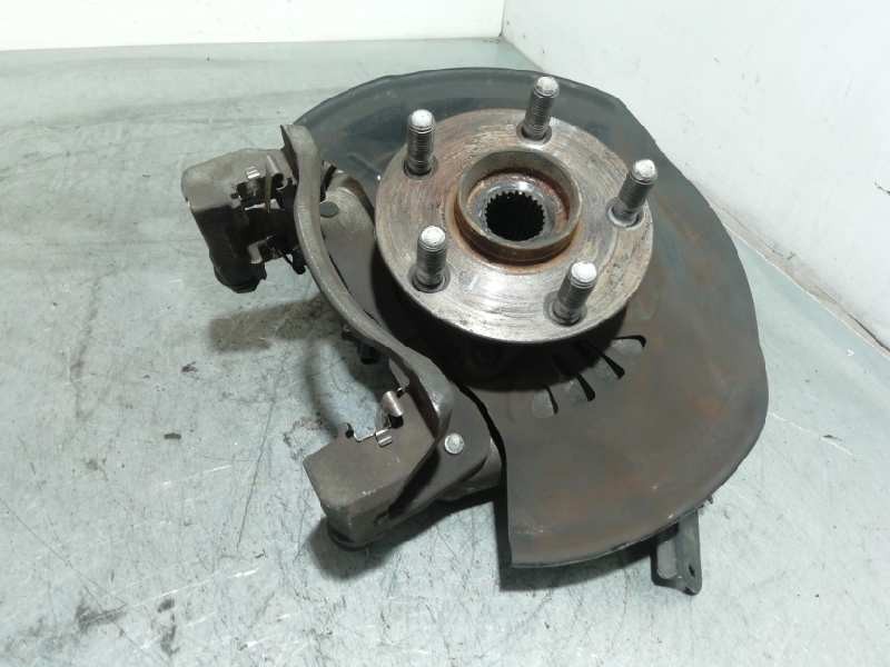 Recambio de mangueta delantera izquierda para lexus ct 200h referencia OEM IAM  5 TORNILLOS ABS