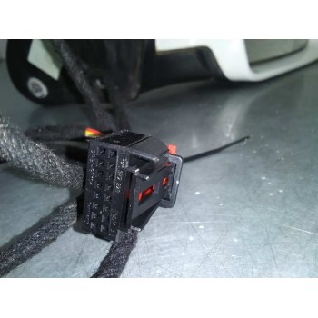 Recambio de retrovisor derecho para skoda octavia berlina (1z3) collection referencia OEM IAM  6 CABLES PILOTO ROTO