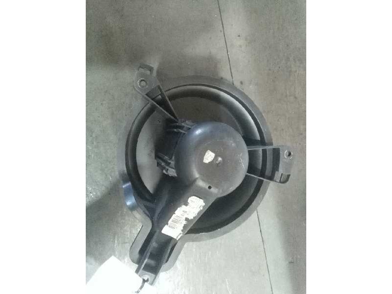 Recambio de motor calefaccion para citroën berlingo 1.6 hdi 75 xtr referencia OEM IAM M490306680  