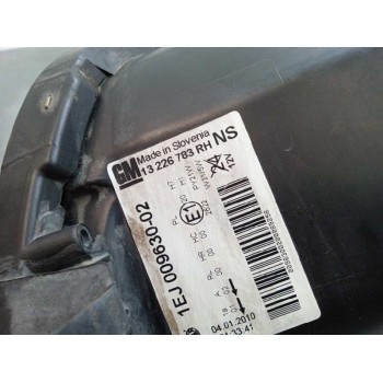 Recambio de faro derecho para opel insignia berlina 2.0 cdti cat referencia OEM IAM 13226783  