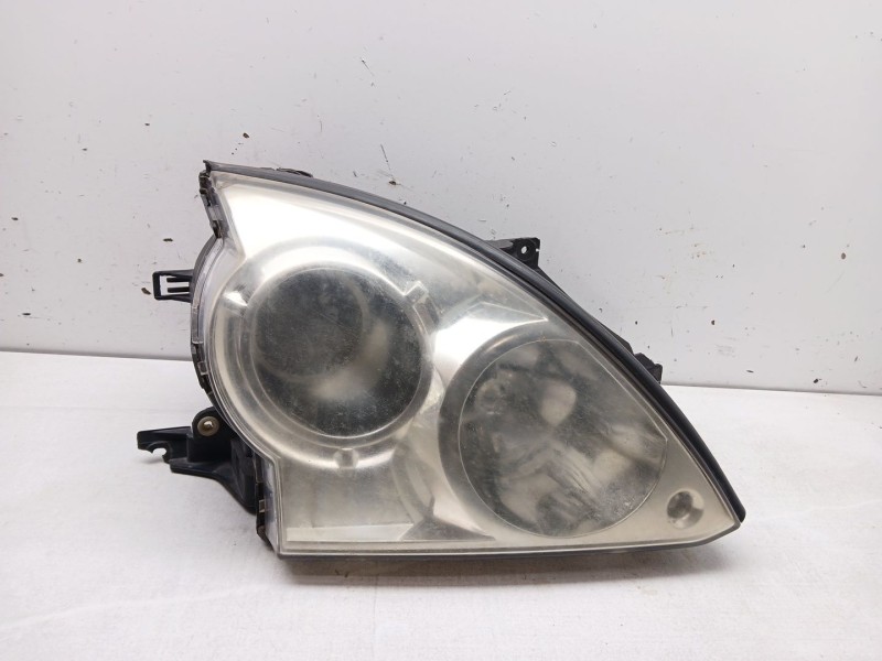 Recambio de faro derecho para hyundai terracan (hp) 2.9 crdi referencia OEM IAM 92102h1xxx  