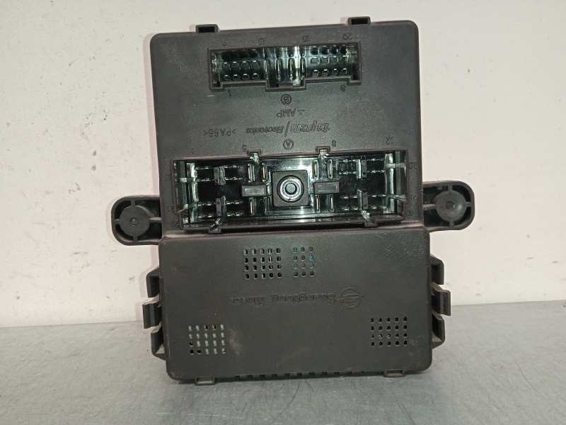 Recambio de modulo confort para ssangyong rodius xdi premium referencia OEM IAM 8232021031  