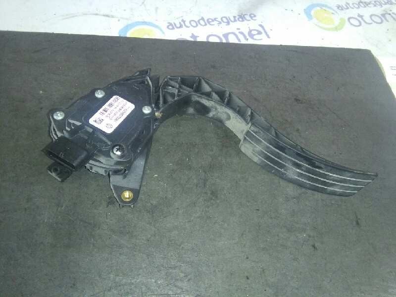 Recambio de potenciometro pedal para renault clio iv dynamique referencia OEM IAM 180029347R  