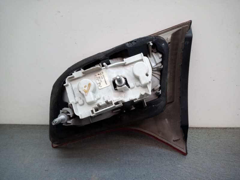 Recambio de piloto trasero izquierdo interior para audi a4 avant (8e) 2.0 tdi referencia OEM IAM 8E9945093A  