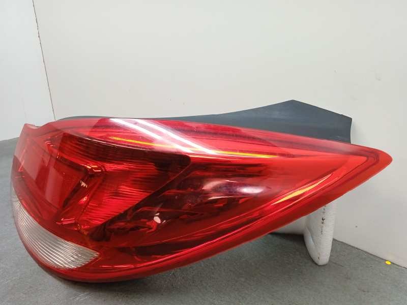 Recambio de piloto trasero derecho para opel insignia berlina 2.0 cdti cat referencia OEM IAM   