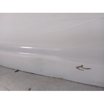 Recambio de porton trasero para toyota yaris (_p13_) 1.5 hybrid (nhp130_) referencia OEM IAM 670050D111 681050D130 760850D903