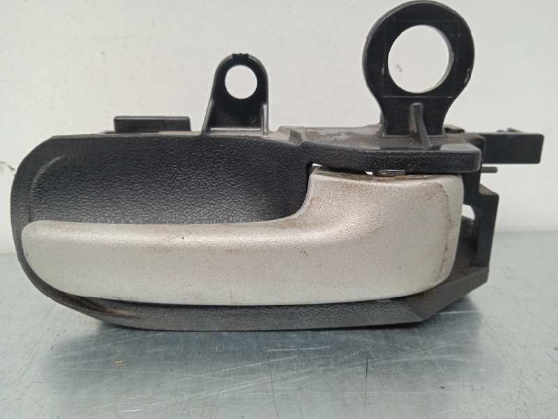 Recambio de maneta interior trasera derecha para toyota yaris (ncp1/nlp1/scp1) referencia OEM IAM   