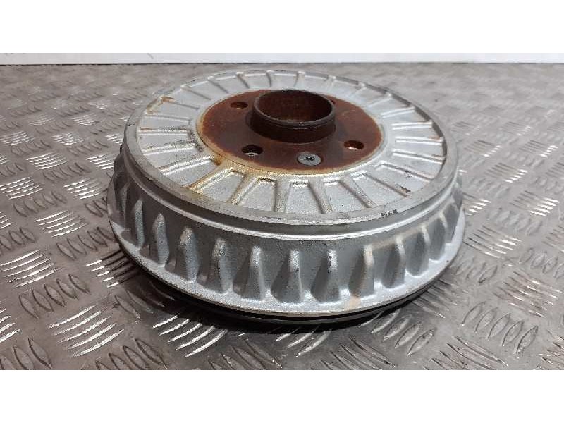Recambio de tambor freno trasero para smart forfour basis (66kw) (453.044) referencia OEM IAM A4534200302  