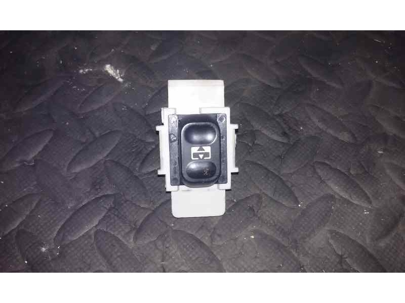 Recambio de mando techo electrico para citroën xsara picasso 1.6 hdi 90 sx referencia OEM IAM   