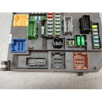 Recambio de centralita bsi para citroën c4 picasso referencia OEM IAM 9806687980  