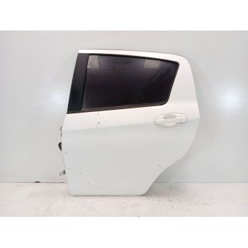 Recambio de puerta trasera izquierda para toyota yaris (_p13_) 1.5 hybrid (nhp130_) referencia OEM IAM 670040D210  
