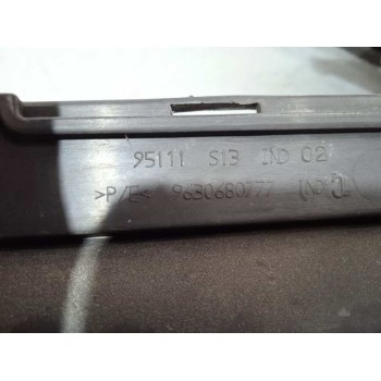 Recambio de rejilla paragolpes central para peugeot 206 berlina xs referencia OEM IAM 9630680777  