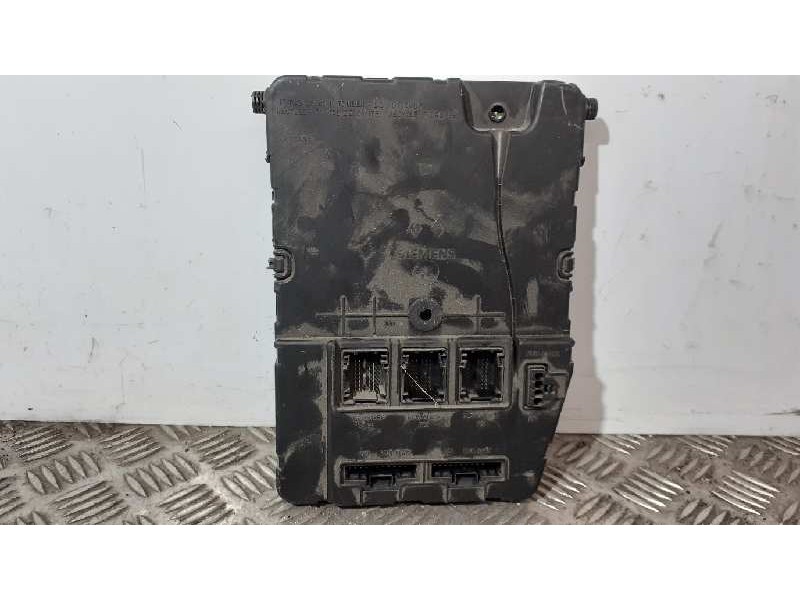 Recambio de centralita bsi para renault megane ii classic berlina 1.9 dci diesel referencia OEM IAM 8200309690 S118400220D 