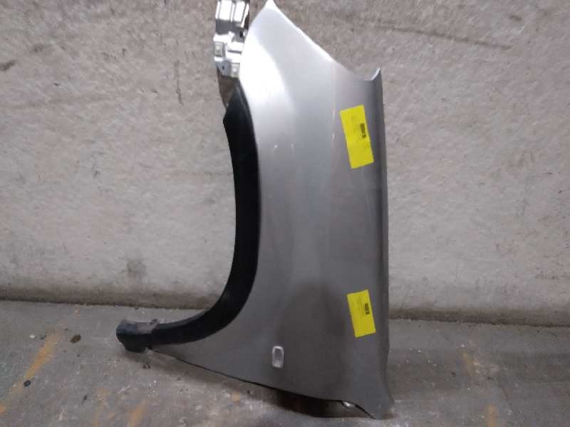 Recambio de aleta delantera izquierda para honda cr-v (rd8) es referencia OEM IAM 60261S9AG00ZZ PLATA 60261S9AG00ZZ