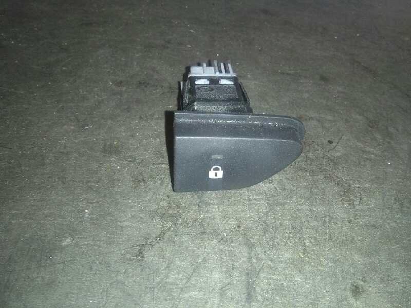 Recambio de interruptor para renault clio iv dynamique referencia OEM IAM CIERRE  