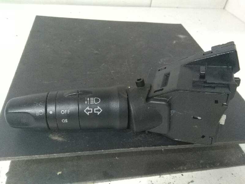 Recambio de mando luces para nissan primera berlina (p12) acenta referencia OEM IAM 25540AV620  VOLANTE