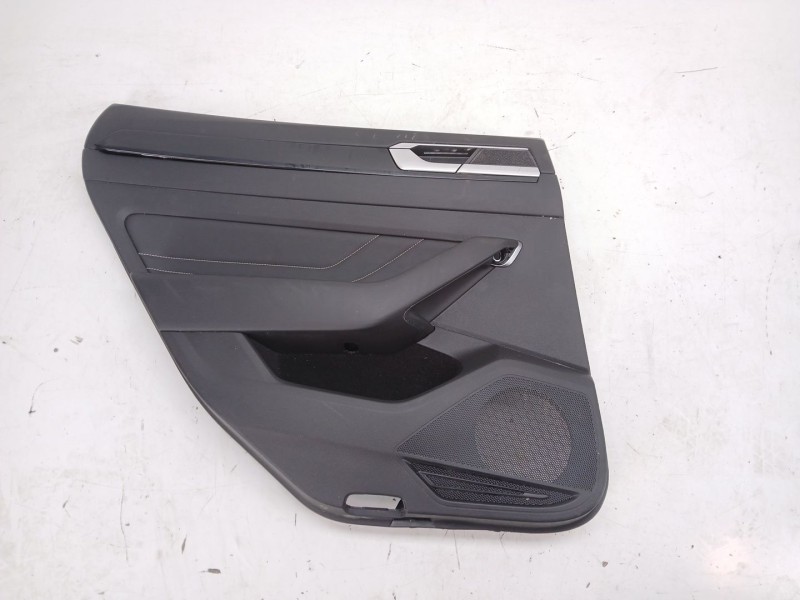 Recambio de guarnecido puerta trasera izquierda para volkswagen arteon (3h8) referencia OEM IAM 3G8867211  