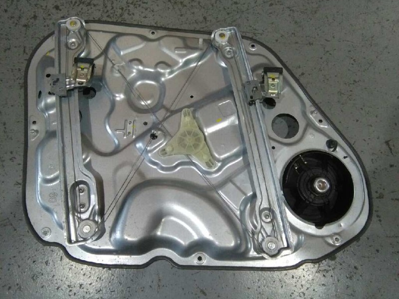 Recambio de elevalunas delantero derecho para hyundai ix20 tecno referencia OEM IAM 824801K030 SOLO MECANISMO 