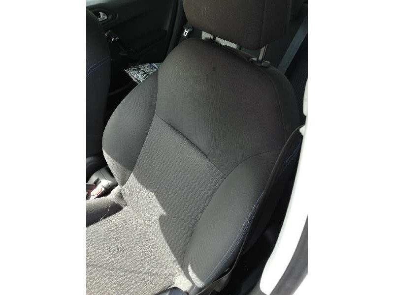 Recambio de asiento delantero izquierdo para peugeot 208 referencia OEM IAM   