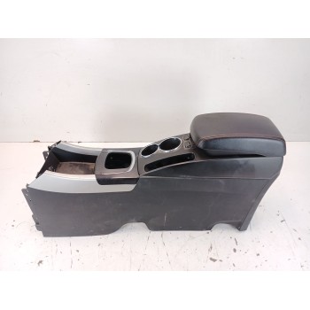 Recambio de apoyabrazos central para ssangyong korando limited 4x2 referencia OEM IAM   