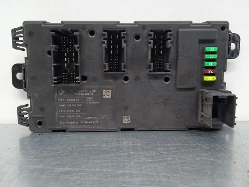 Recambio de caja reles / fusibles para bmw serie 1 lim. 5-trg. (f20) 116d referencia OEM IAM 61356819332 6819332 6135681933201