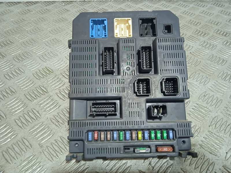 Recambio de centralita bsi para citroën c4 berlina lx referencia OEM IAM 9663798580  