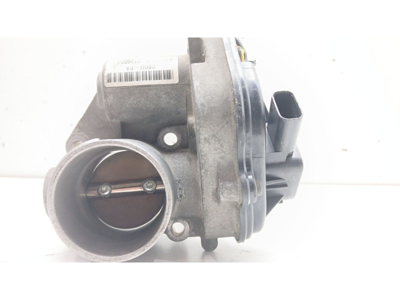 Recambio de caja mariposa para ford fiesta (cbk) ghia referencia OEM IAM 2S6UFA  