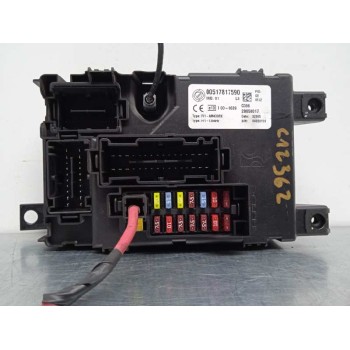 CAJA RELES / FUSIBLES 00517817590 517817590 00517817590