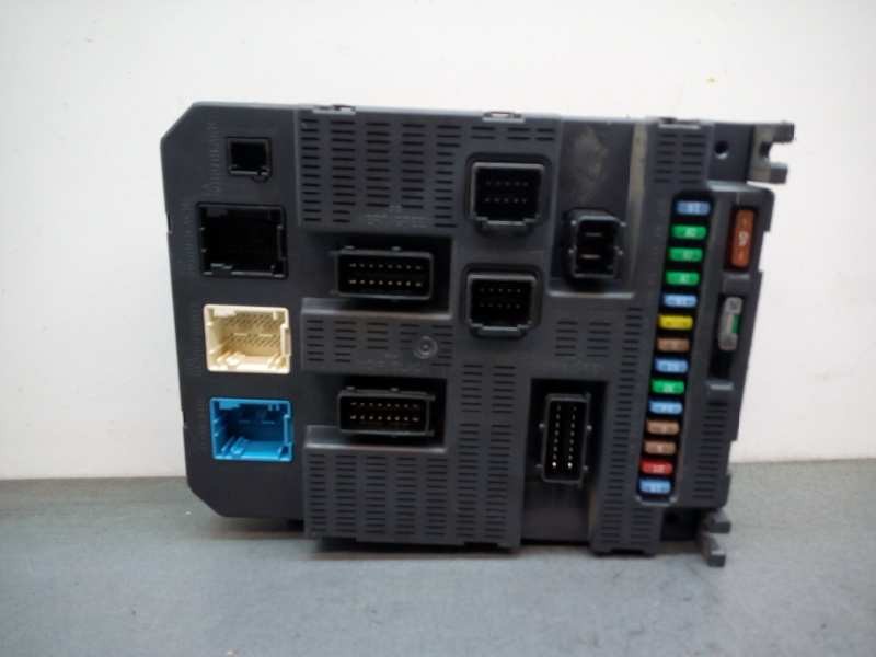 Recambio de centralita bsi para peugeot 207 premium referencia OEM IAM 9663798480  