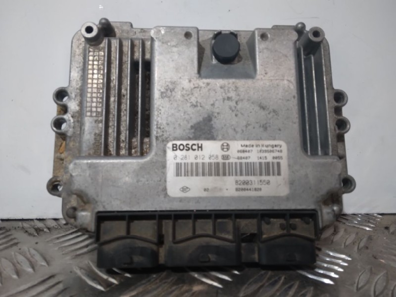 Recambio de centralita motor uce para renault espace iv (jk0) dynamique referencia OEM IAM 0281012058 8200311550 1039S06748