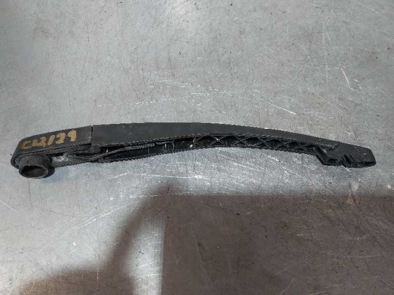 Recambio de brazo limpia trasero para peugeot rifter active nav+ standard referencia OEM IAM 981119968000  