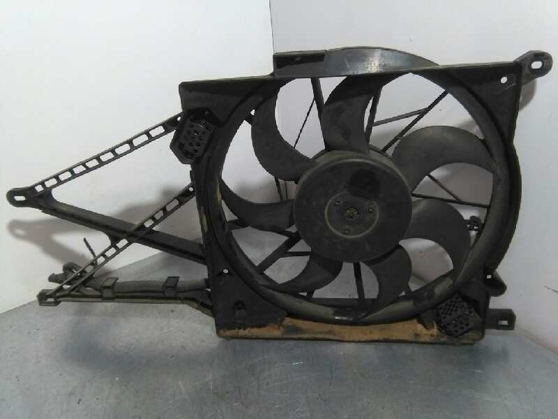 Recambio de electroventilador para opel zafira a blue line referencia OEM IAM 24431828  3 PINS