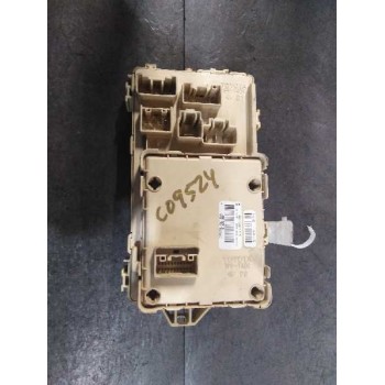 Recambio de caja reles / fusibles para toyota corolla verso (r1) 2,2 d-4d sport referencia OEM IAM 892210F010  