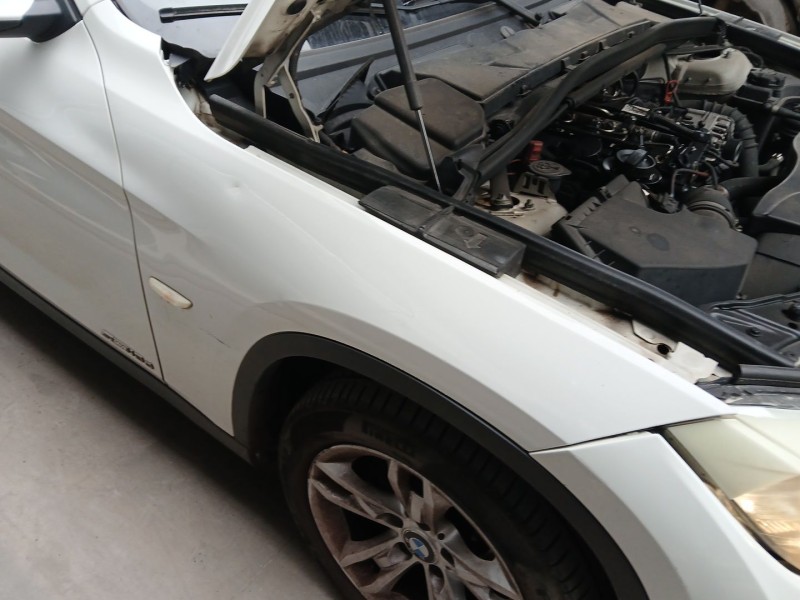 Recambio de aleta delantera derecha para bmw x1 (e84) sdrive 18 d referencia OEM IAM 41002993156  