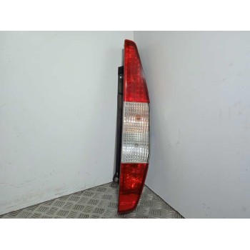 PILOTO TRASERO DERECHO 40600748 